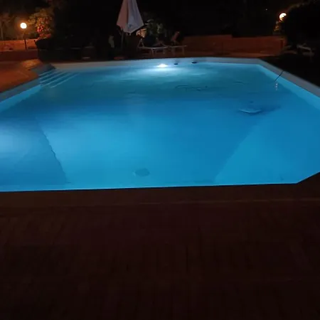 Stefania Exclusive With Big Private Pool And Double Bathroom