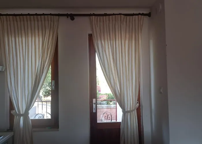 Stefania Exclusive With Big Private Pool And Double Bathroom Daire
